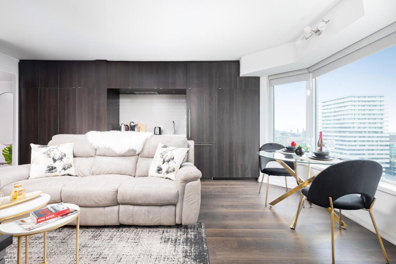 Luxury 2-Bedroom Apartment In Yorkville With The Best City View In Downtown Toronto Exterior photo