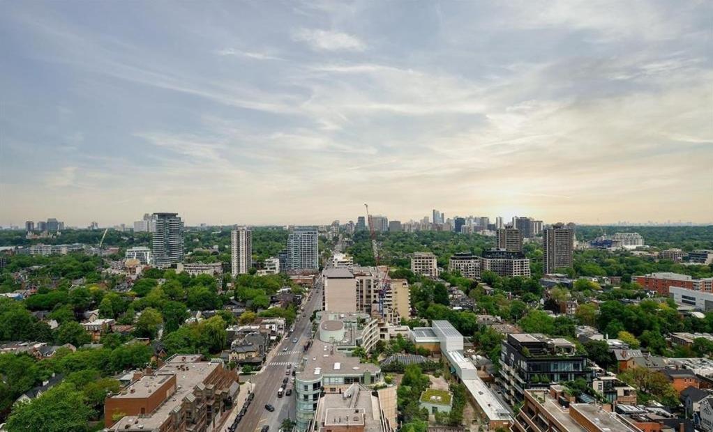 Luxury 2-Bedroom Apartment In Yorkville With The Best City View In Downtown Toronto Exterior photo